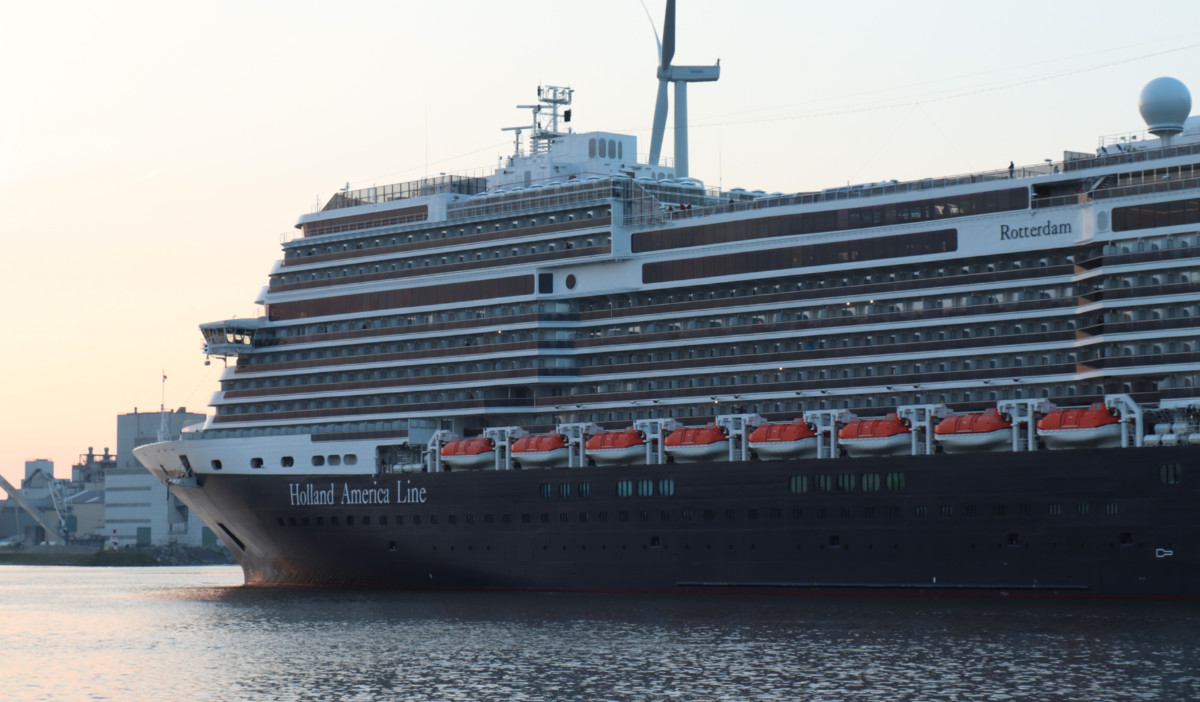 Holland America Line Removes Pre-Cruise Testing For Select Cruises